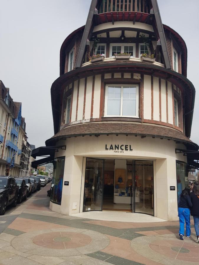 Appartement Deauville Hyper Centre Esterno foto